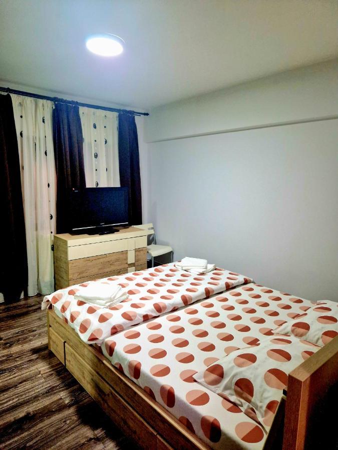 Cozy Appartment In The Center Tergovistye Kültér fotó